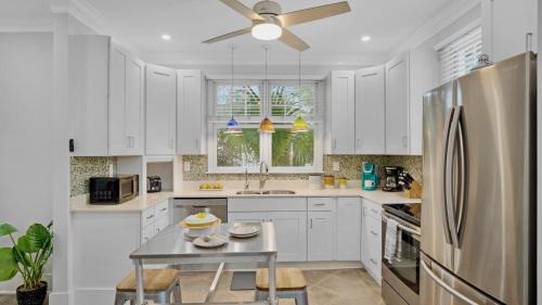 Bahama Village Casa | Garden of Emma by Last Key Realty