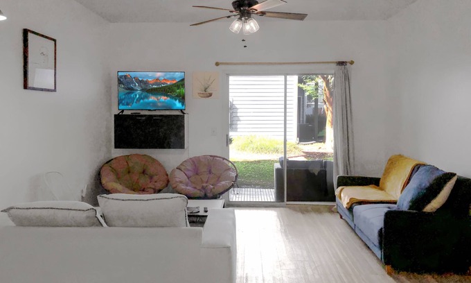 Wilmington Condominio | Garden Suite, Midtown Luxury, WiFi 1BR
