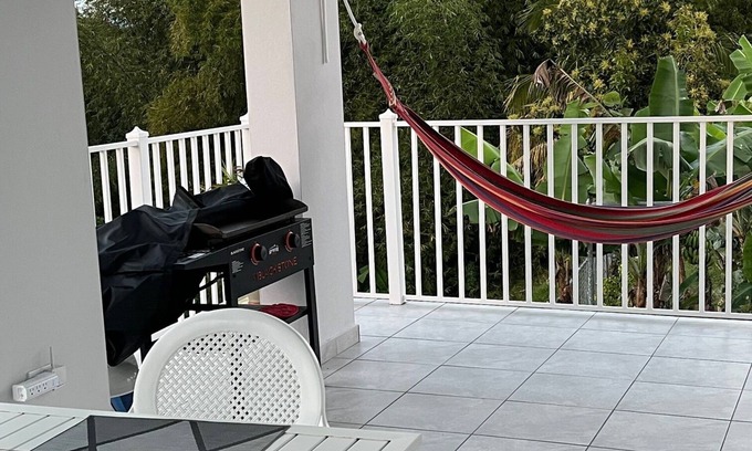 Tejas Casa | Garden view, bedroom in a newly renovated house