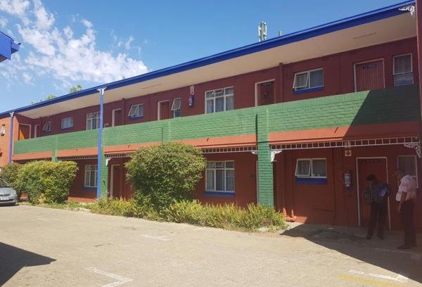 Mahikeng Cabina | Garden View Lodge