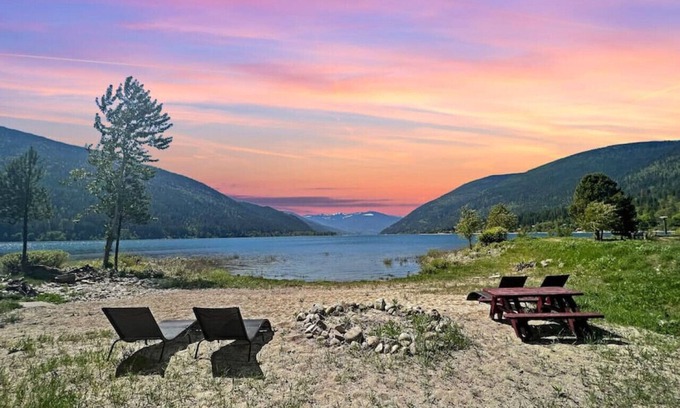 Nelson Casa | Garden View Room in Lake House