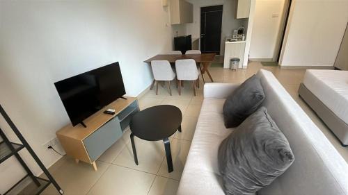 Kampung Batu Tagar Apartamento | Garden View Studio at Midhills