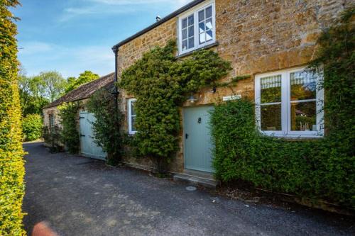 Bridport Casa | Gardeners Cottage