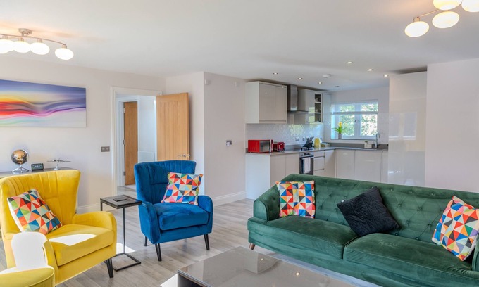 Brentwood Apartamento | Garland Modern Spacious Apartment, Brentwood 2 With Private Entrance & Parking