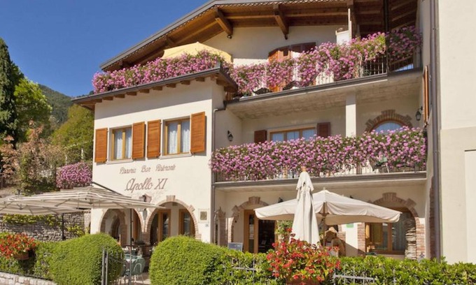 Gardola Hotel | Garnì Hotel Tignale