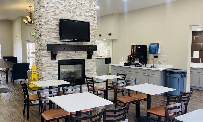 Salt Lake City Hotel | Garner Hotel Salt Lake City Airport by IHG