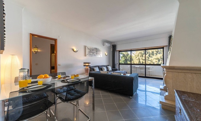 Areias de Sao Joao Apartamento | Garnero Apartment by HelloVacations
