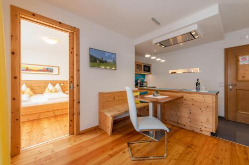 Burgusio Apartamento | Garni Appartements Almrausch