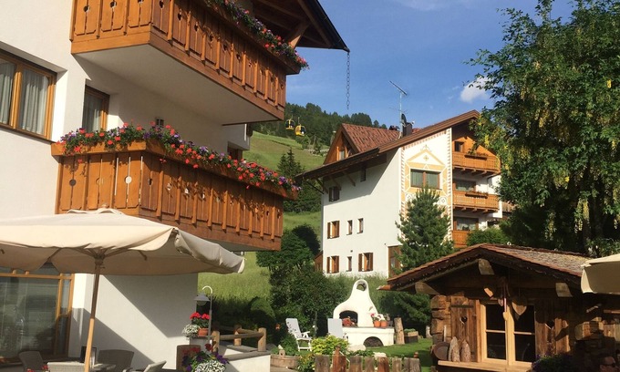 Corvara in Badia Cama Y Desayuno | Garni Raetia