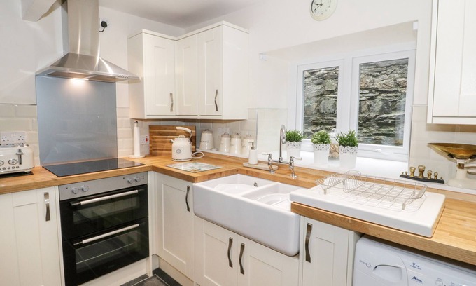 Tanygrisiau Cabaña | GARREG LWYD, family friendly, country holiday cottage in Tanygrisiau