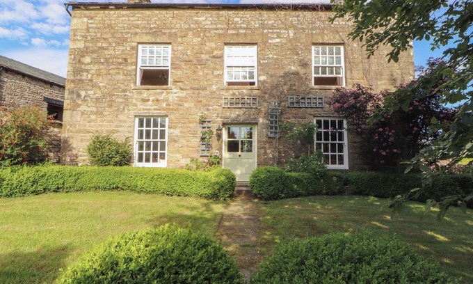 Sedbergh Casa | GARSDALE FOOT, pet friendly, character holiday cottage in Sedbergh
