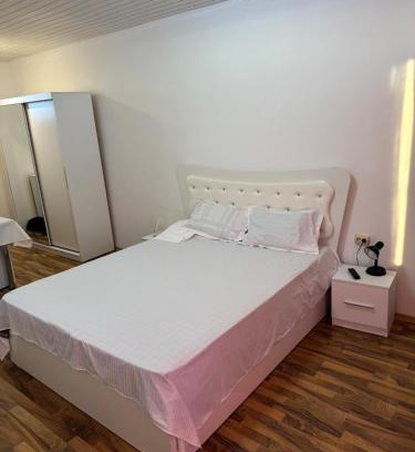 Murele Apartamento | Garsoniera la vila