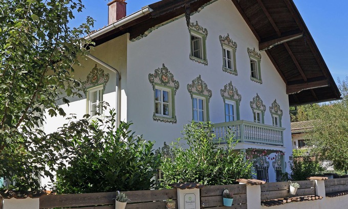 Traunstein Apartamento | Gartenglück - Vacaciones relajadas en un edificio histórico