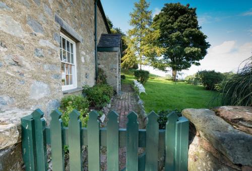 Eglwysbach Casa | Garth Iwrch