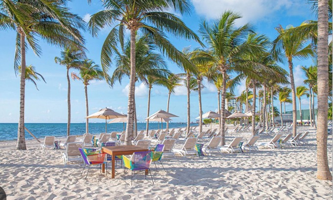 Playa Mujeres Complejo | GARZA BLANCA CANCUN 1 BR - other size suites available
