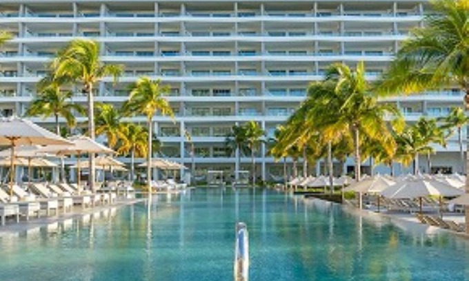 Cancún Complejo | Garza Blanca Resort & Spa in Beautiful Cancun Mexico- Start the New Year right!
