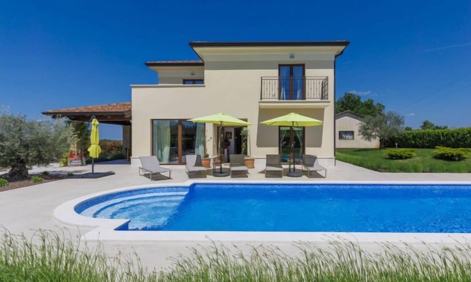 Visnjan Casa | Gasparini by Interhome