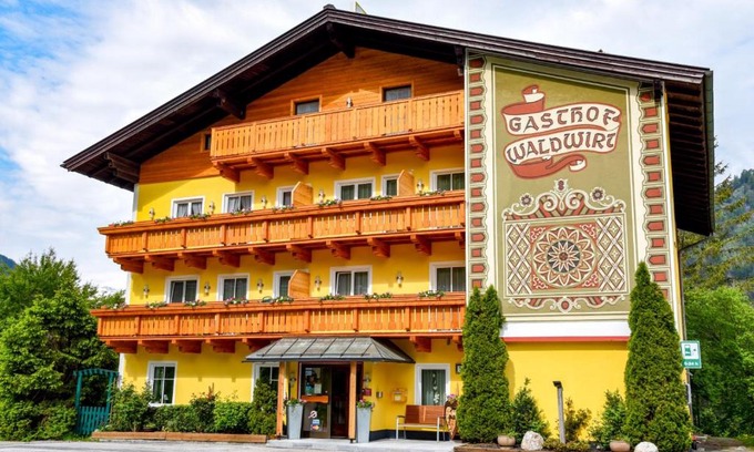 Russbach am Pass Gschuett Casa | Gasthof Waldwirt