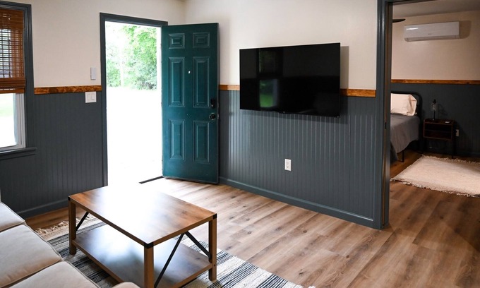 Skaneateles Hotel | Gate - Bungalow - Una Habitación Hotel, Capacidad 4