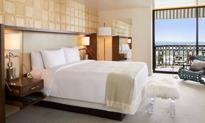 Norma Triangle Hotel | Gate Two Bedroom Suite at The London West Hollywood, Rooftop Pool, Parking