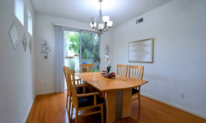 Tustin Casa | Gated 3BR 2.5BTH w/Pool and Spa in Tustin