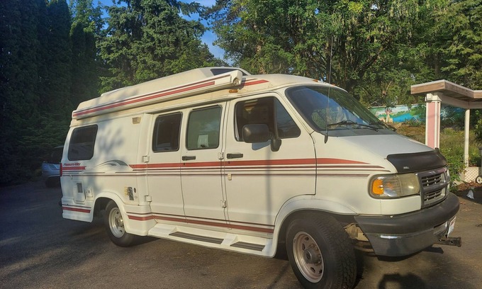 Mountlake Terrace Alquiler De RV | GATED CLASS B RV STAYING