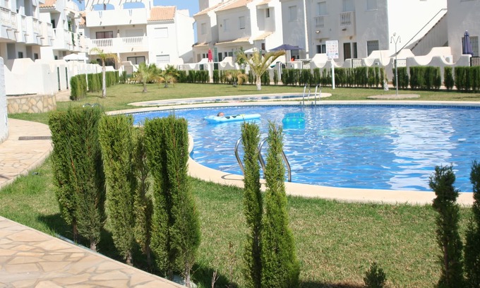 Bolnuevo Villa | Casa compleja cerrada con piscinas comunitarias y jardines increíbles, impresionantes vistas a la montaña