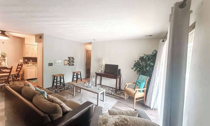 St. Andrews Apartamento | Gated Complex, King, Gym, Third Floor