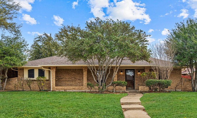 North Central Carrollton Casa | Gated Driveway Getaway Conveniently Located!