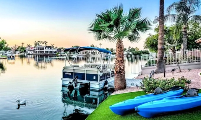 Val Vista Lakes Casa | Inmaculada Val Vista Lakes Waterfront Resort Estilo de casa en una comunidad cerrada
