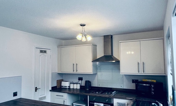 Newcastle-upon-Tyne Casa | Gateshead Gem - Modern 3 Bedroom House