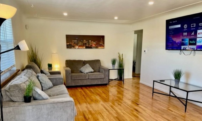 Bel Aire Casa | Gateway to Denver, Red Rocks and the Colorado Rocky Mountains