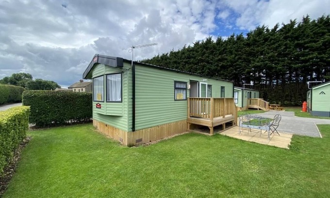 Knaresborough Casa | Gateway to the Yorkshire Dales a Luxurious 2 bedroom Motorhome sleeps 4