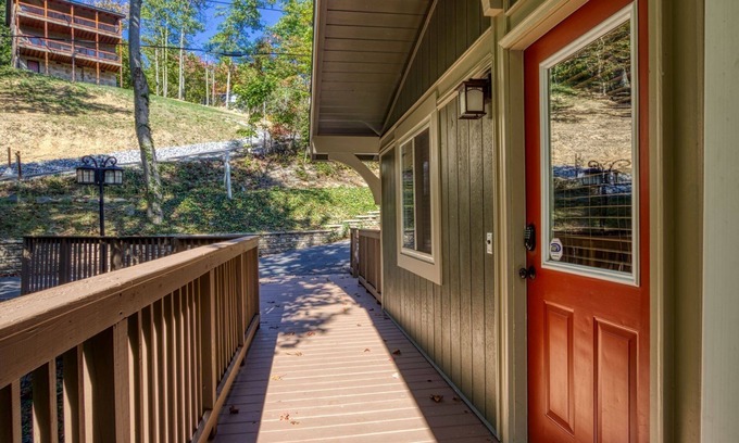 Chalet Village Cabina | Gatlinburg Views A Unique Cabin Mountain Views Expansive Decks Adjacent To Gatlinburg & Ski Lodge 1 Bedroom Cabin by RedAwning