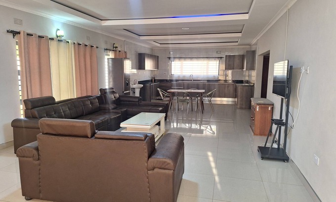 Lusaka Apartamento | GATOMA EXECUTIVE LODGE