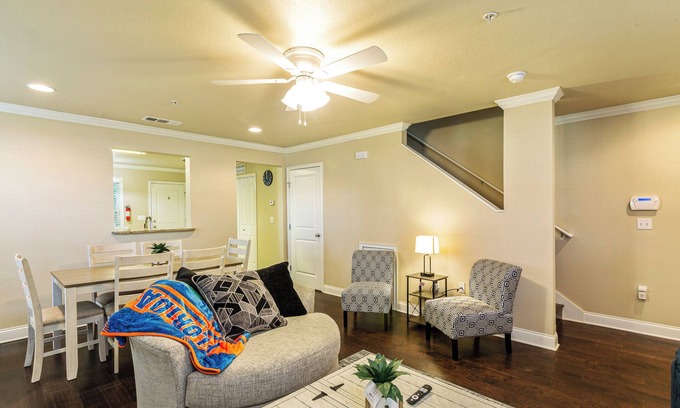 Gainesville Casa | Gator Nation! Have it all here.