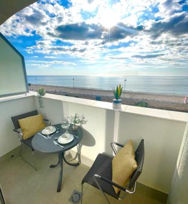 Cádiz Apartamento | GATU Villa Camarote con vistas al mar , Preferente mayores de 21 años y familias