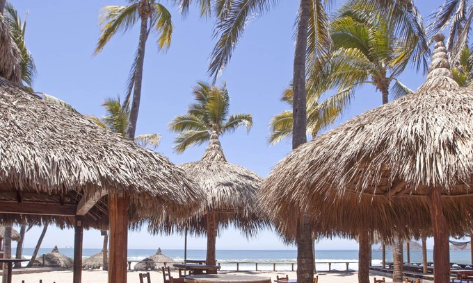 Zona Dorada Hotel | Gaviana Resort