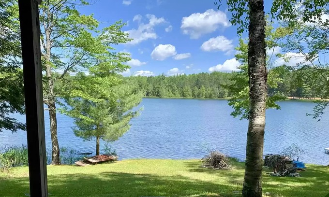 Frederic Casa | Quiet Family Friendly Lakefront Home South of Gaylord Near Snowmobile Trails