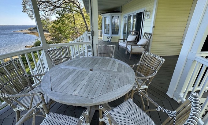Northport Casa | GAZEBO BEACH COTTAGE - Town of Northport