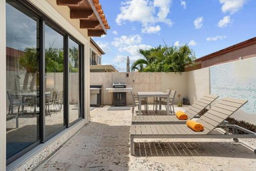 Gold Coast Casa | GC125B - Malmok Beach - 2BR condo perfect for families