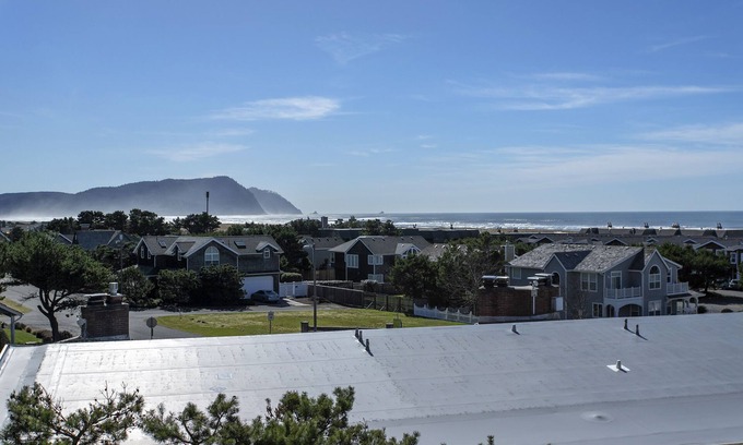 Gearhart Condominio | Gearhart House G638 2nd floor, no cleaning fees
