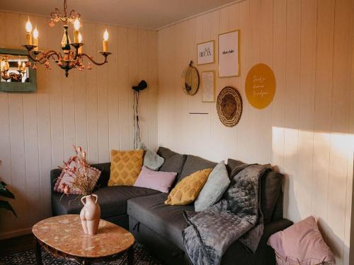 Geel Chalet De Esquí | Geel Chalet in Netevallei