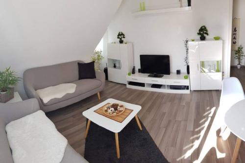 Untergruppenbach Apartamento | Gemütlich mit Blick auf die Burg.Autobahnanbindung