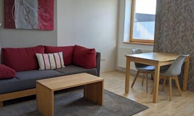 Nordheim a. Main Apartamento | Acogedor apartamento de 50 m2 con balcón, estacionamiento gratuito y wifi, desayuno buffet, cocina totalmente equipada.