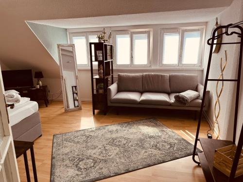 Stadtmitte/Neustadt Apartamento | Gemütliche Dachgeschosswohnung