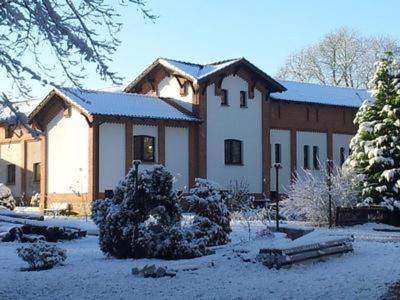 Kuchelmiss Apartamento | Gemütliche Ferienwohnung In Kuchelmiß Mit Grill, Terrasse Und Garten