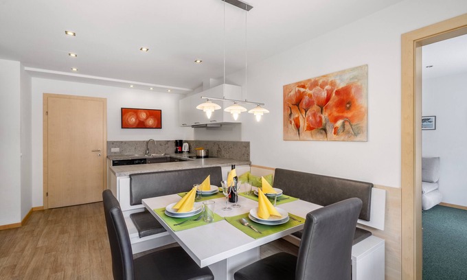 Kaprun Apartamento | Gemütliche Ferienwohnung mit Wohnküche und Zwei Schlaf- und Badezimmern!