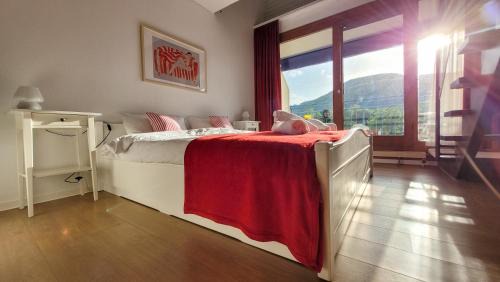 Bad Urach Apartamento | Gemütliche Maisonette mit Dachterrasse und Weitblick