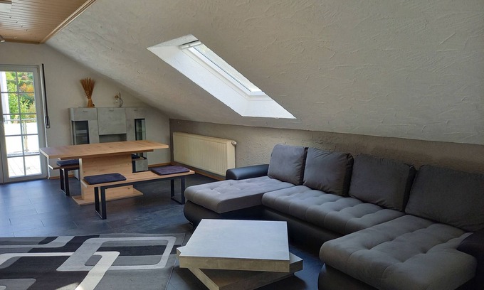 Trulben Apartamento | Gemütliche, Moderne Ferienwohnung im Herzen der Pfalz. Wanderwege in der Nähe